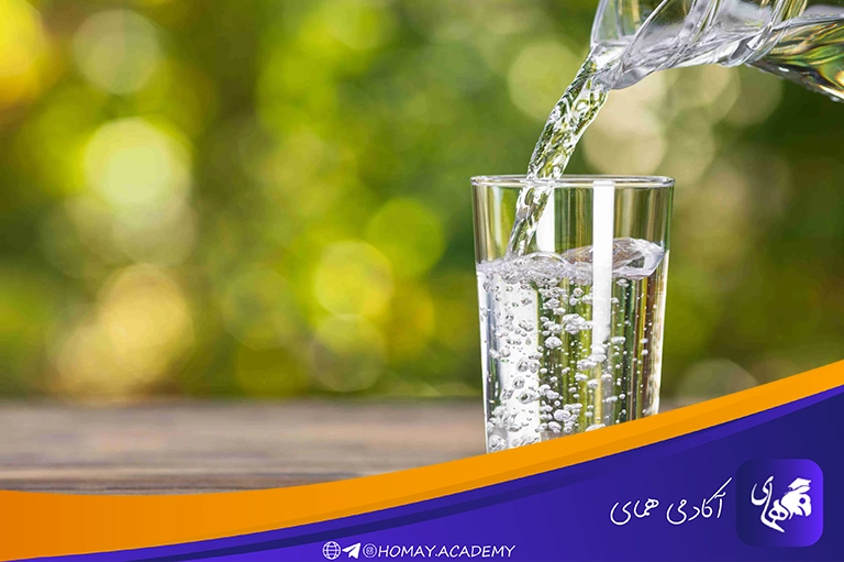 خوردن آب کافی